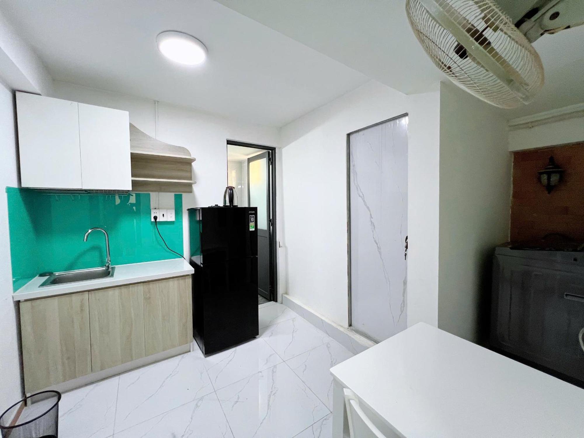 57 Hoa Lan, P2, Phu Nhuan Apartment *